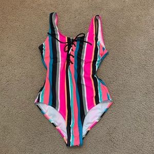 One-piece summer suit